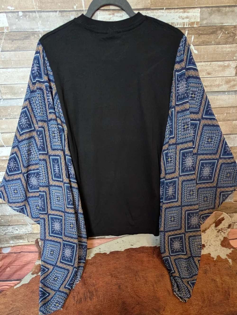 New Handcrafted Eric Clapton Graphic With Boho Bat Winged Sleeves - Picture 6 of 10